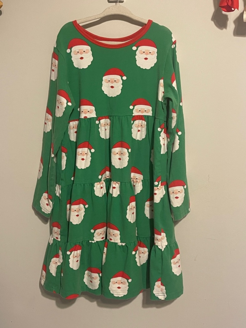 Kelly’s Kids girls 6-7 Santa dress